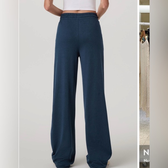 Vuori essential wideleg , blue coastal Heather size small - Picture 2 of 3